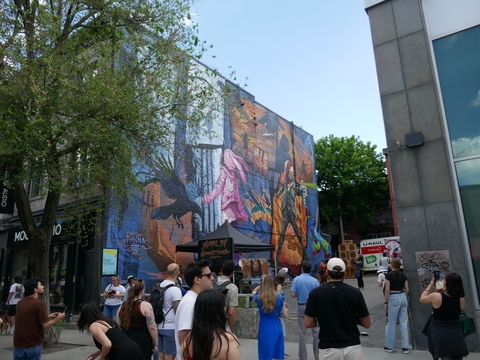 murals on st laurent boulevard